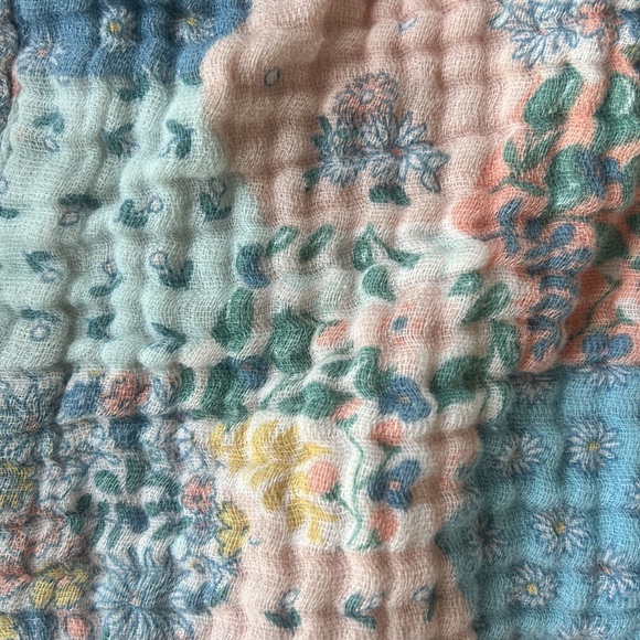 Two Angel Dear Muslin Bubbles - Picture 2 of 3